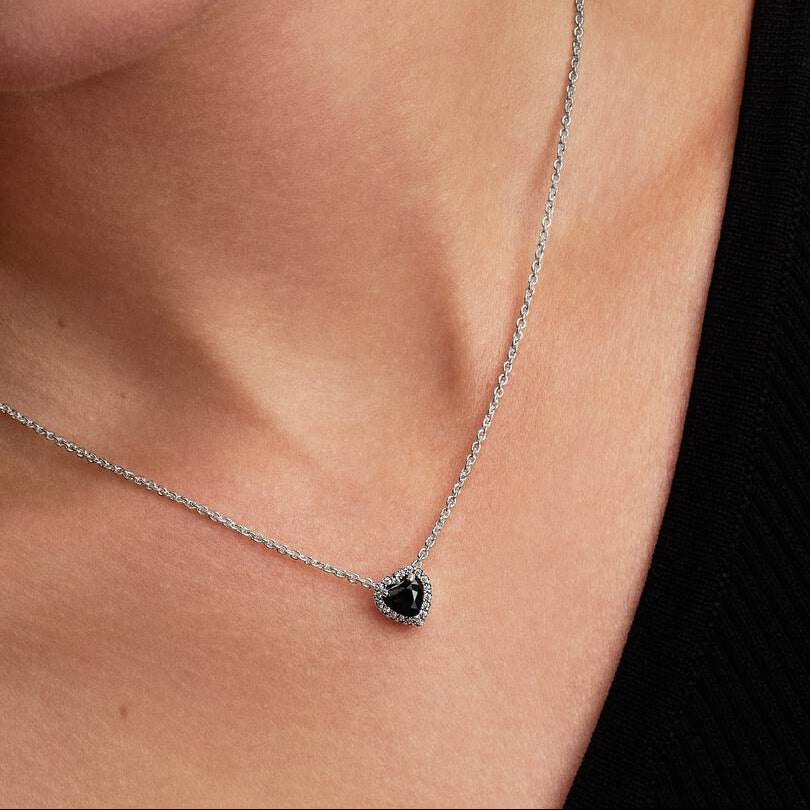 Elevated Black Heart Collier