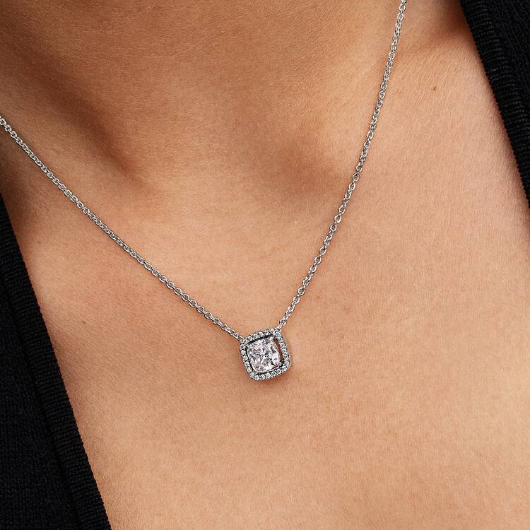 Halo Pendant Collier Necklace
