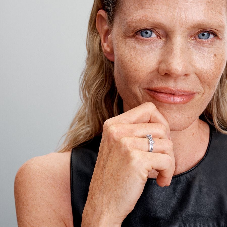 Sparkling Bow Double-row Ring